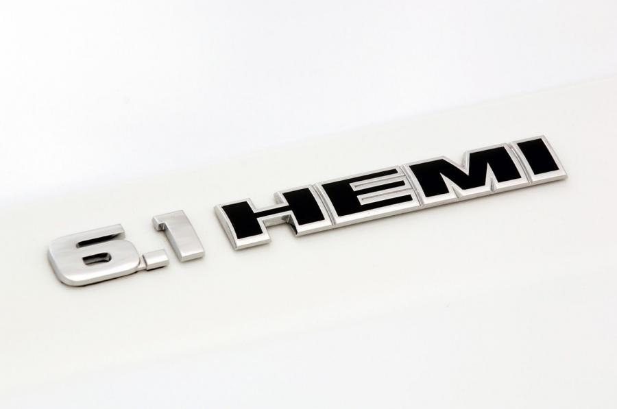  Dodge Challenger Hemi by Hurst 2009 года  (фото 26 из 68)